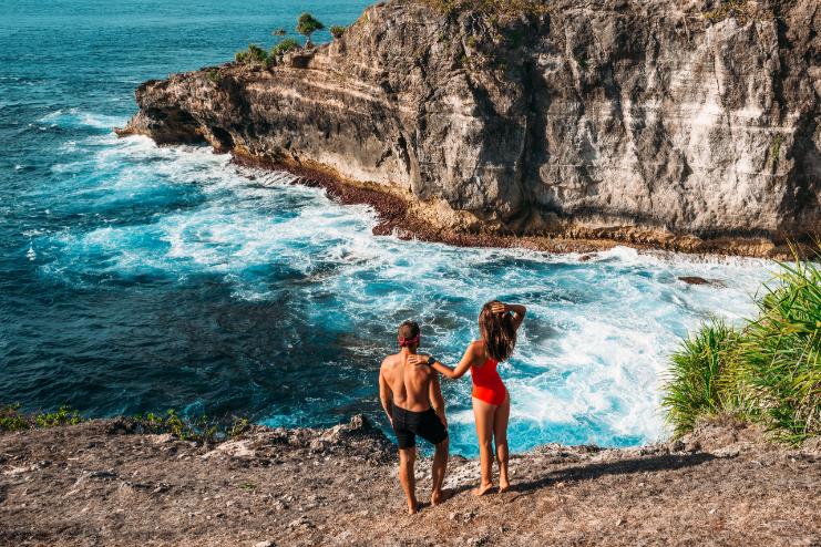 uxury Bali resort overlooking the ocean