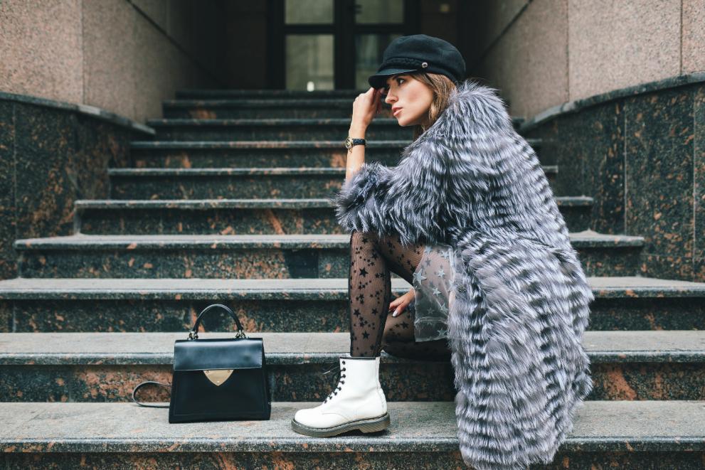 Modern oversized blazer paired with stylish street fashion outfit